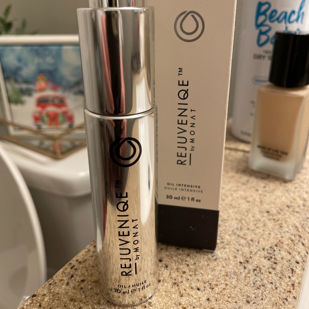 Monat Rejuveniqe Oil Intensive